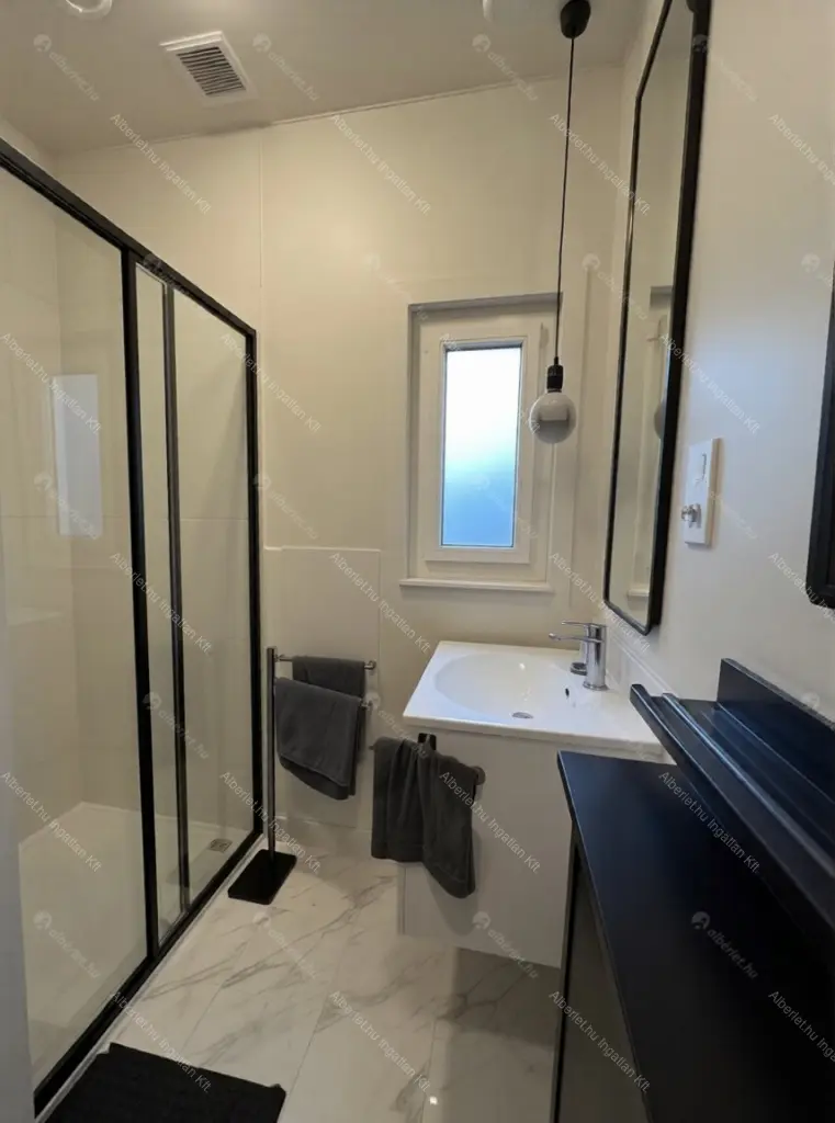 Kiadó albérlet 375000 Ft/hó áron: Budapest, XIII. kerület  Hegedűs Gyula utca. Mérete: 53 nm, 2 szobás | Alberlet.hu - 6689379