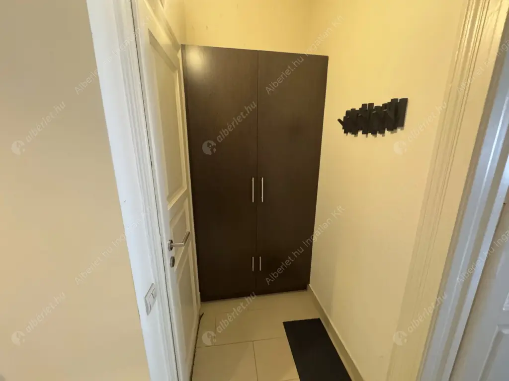Kiadó albérlet 444000 Ft/hó áron: Budapest, XIII. kerület  Hegedűs Gyula utca. Mérete: 95 nm, 3 szobás | Alberlet.hu - 6561005