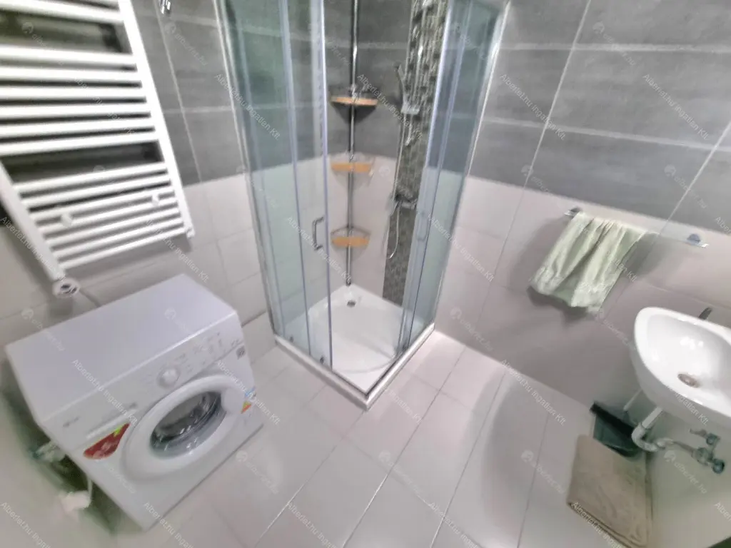 Kiadó albérlet 250000 Ft/hó áron: Budapest, XIII. kerület  Jász utca. Mérete: 34 nm, 1 szobás | Alberlet.hu - 6700630