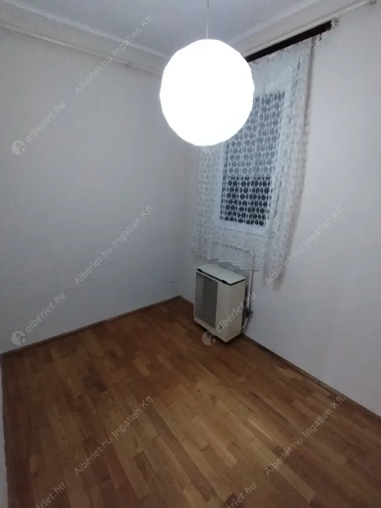Kiadó albérlet 180000 Ft/hó áron: Budapest, XIII. kerület  Jász utca. Mérete: 45 nm, 1 szobás | Alberlet.hu - 6591095