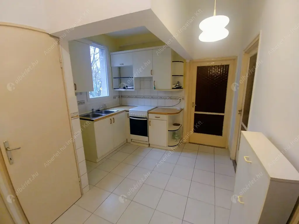 Kiadó albérlet 180000 Ft/hó áron: Budapest, XIII. kerület  Jász utca. Mérete: 45 nm, 1 szobás | Alberlet.hu - 6591097