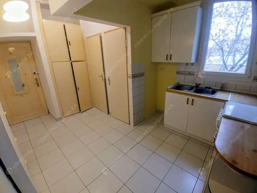 Kiadó albérlet 180000 Ft/hó áron: Budapest, XIII. kerület  Jász utca. Mérete: 45 nm, 1 szobás | Alberlet.hu - 6591100