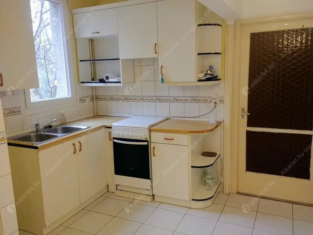 Kiadó albérlet 180000 Ft/hó áron: Budapest, XIII. kerület  Jász utca. Mérete: 45 nm, 1 szobás | Alberlet.hu - 6591104