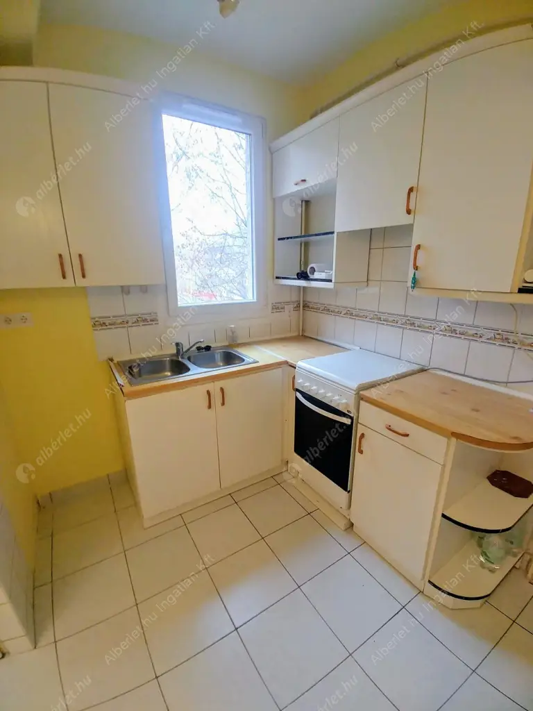 Kiadó albérlet 180000 Ft/hó áron: Budapest, XIII. kerület  Jász utca. Mérete: 45 nm, 1 szobás | Alberlet.hu - 6591105