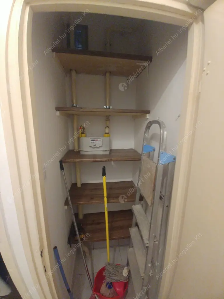 Kiadó albérlet 180000 Ft/hó áron: Budapest, XIII. kerület  Jász utca. Mérete: 45 nm, 1 szobás | Alberlet.hu - 6591106