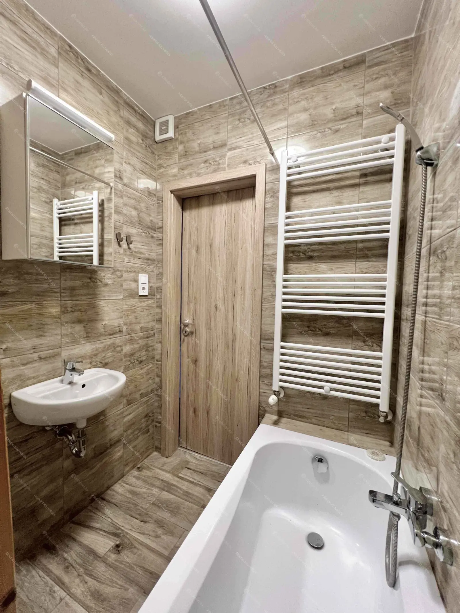 Kiadó albérlet 230000 Ft/hó áron: Budapest, XIII. kerület  Jász utca. Mérete: 50 nm, 2 szobás | Alberlet.hu - 6709698