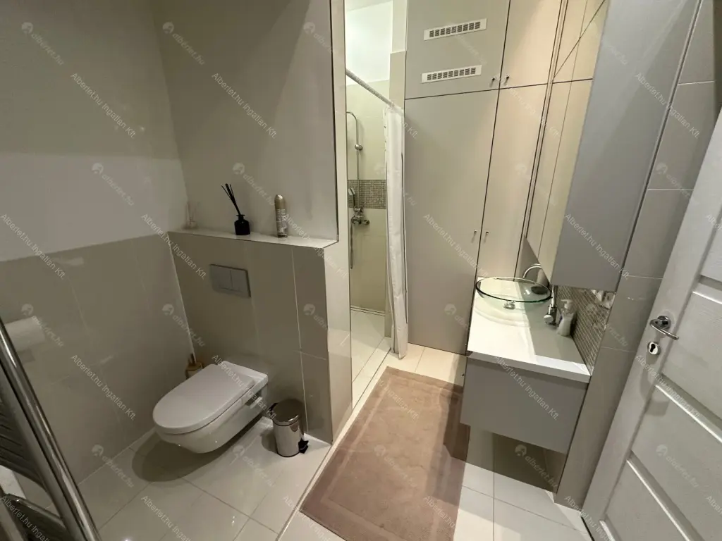 Kiadó albérlet 420000 Ft/hó áron: Budapest, XIII. kerület  Jászai Mari tér. Mérete: 67 nm, 2 szobás | Alberlet.hu - 6690840