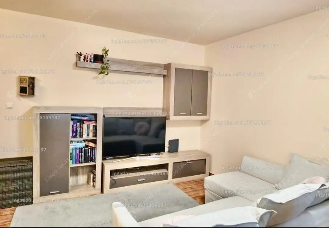 Kiadó albérlet 280000 Ft/hó áron: Budapest, XIII. kerület  Jéggyár utca. Mérete: 53 nm, 1 szobás | Alberlet.hu - 6619284