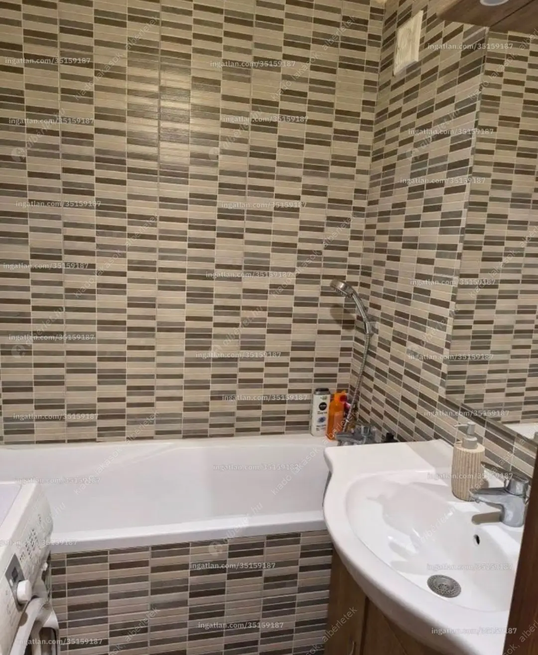 Kiadó albérlet 280000 Ft/hó áron: Budapest, XIII. kerület  Jéggyár utca. Mérete: 53 nm, 1 szobás | Alberlet.hu - 6619289