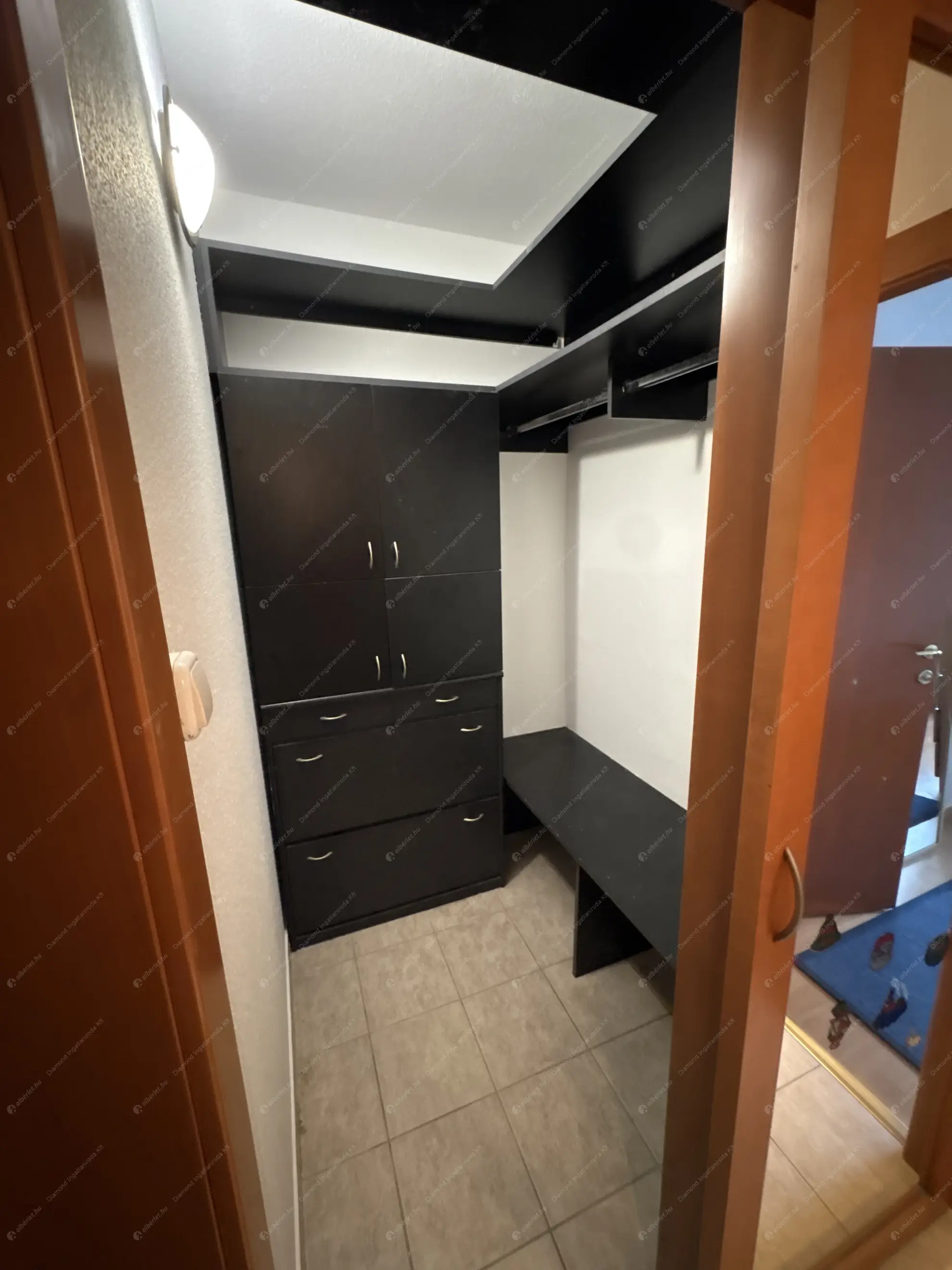 Kiadó albérlet 350000 Ft/hó áron: Budapest, XIII. kerület  Jéggyár utca. Mérete: 82 nm, 4 szobás | Alberlet.hu - 6556105