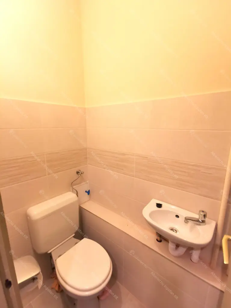 Kiadó albérlet 290000 Ft/hó áron: Budapest, XIII. kerület  Kádár utca. Mérete: 53 nm, 1 szobás | Alberlet.hu - 6653110