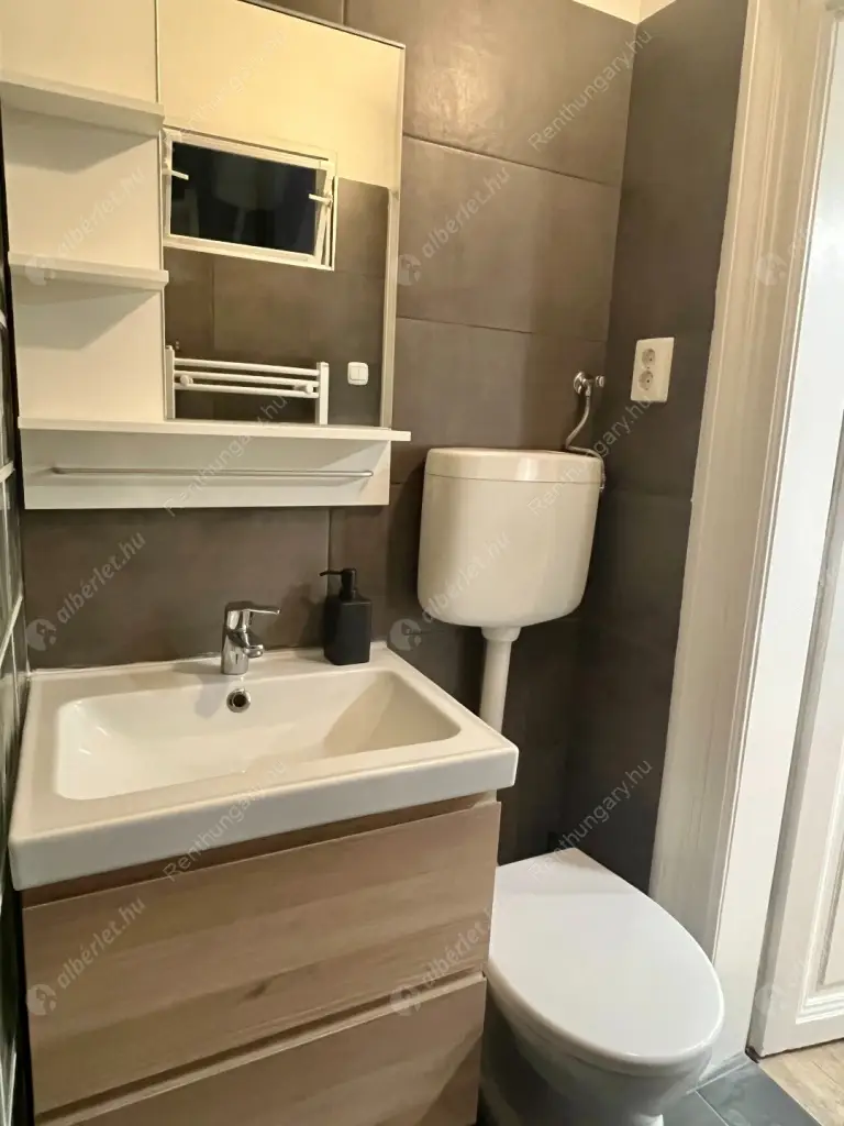Kiadó albérlet 330000 Ft/hó áron: Budapest, XIII. kerület  Kádár utca. Mérete: 84 nm, 2 szobás | Alberlet.hu - 6163370
