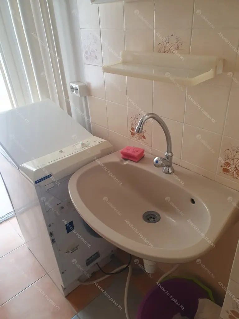 Kiadó albérlet 195000 Ft/hó áron: Budapest, XIII. kerület  Karikás Frigyes utca. Mérete: 46 nm, 1 szobás | Alberlet.hu - 6701754