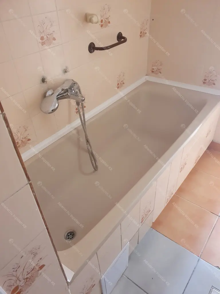 Kiadó albérlet 195000 Ft/hó áron: Budapest, XIII. kerület  Karikás Frigyes utca. Mérete: 46 nm, 1 szobás | Alberlet.hu - 6701755