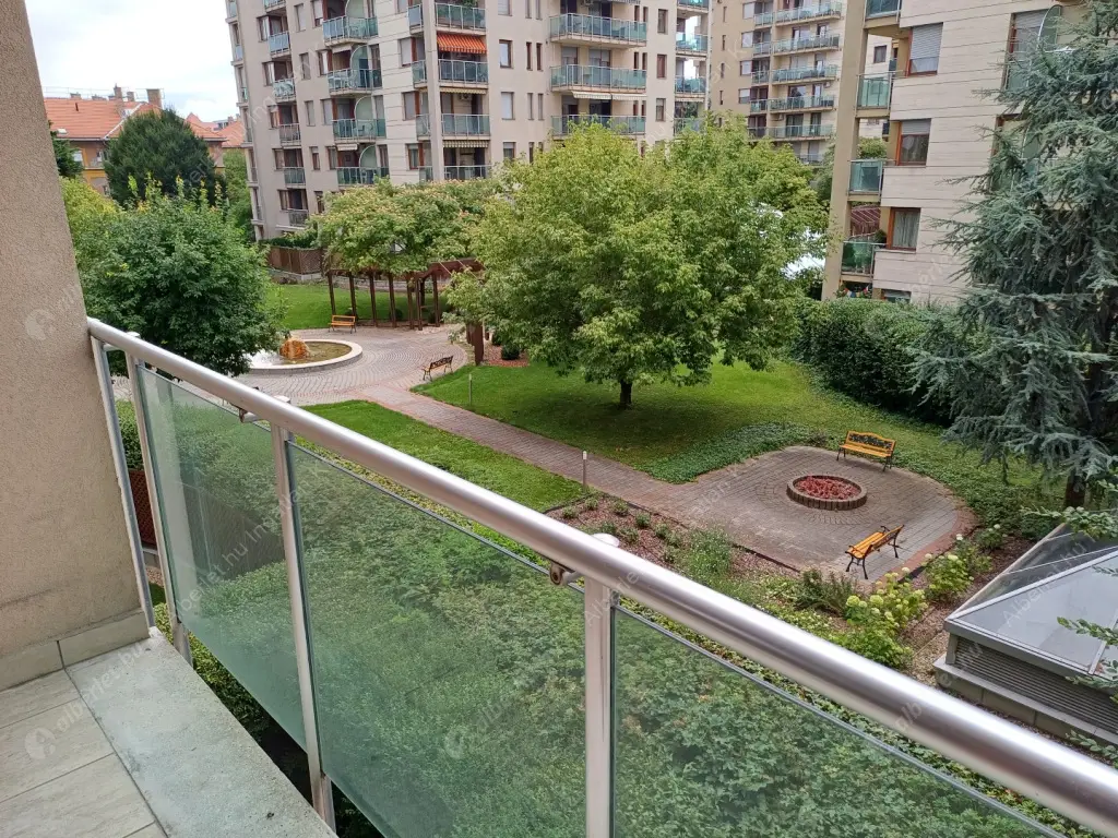 Kiadó albérlet 600000 Ft/hó áron: Budapest, XIII. kerület  Kárpát utca. Mérete: 108 nm, 4 szobás | Alberlet.hu - 6571679