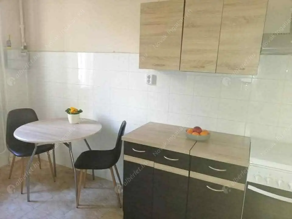 Kiadó albérlet 180000 Ft/hó áron: Budapest, XIII. kerület  Kárpát utca. Mérete: 34 nm, 1 szobás | Alberlet.hu - 6575969