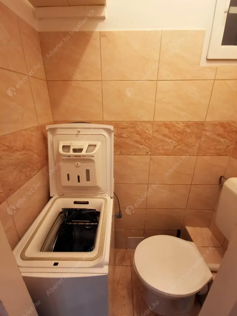 Kiadó albérlet 180000 Ft/hó áron: Budapest, XIII. kerület  Kárpát utca. Mérete: 35 nm, 1 szobás | Alberlet.hu - 6579748