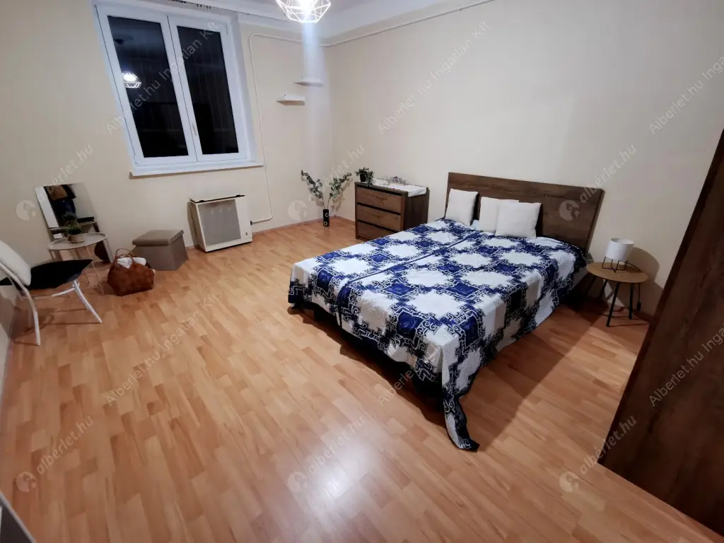 Kiadó albérlet 180000 Ft/hó áron: Budapest, XIII. kerület  Kárpát utca. Mérete: 35 nm, 1 szobás | Alberlet.hu - 6579755