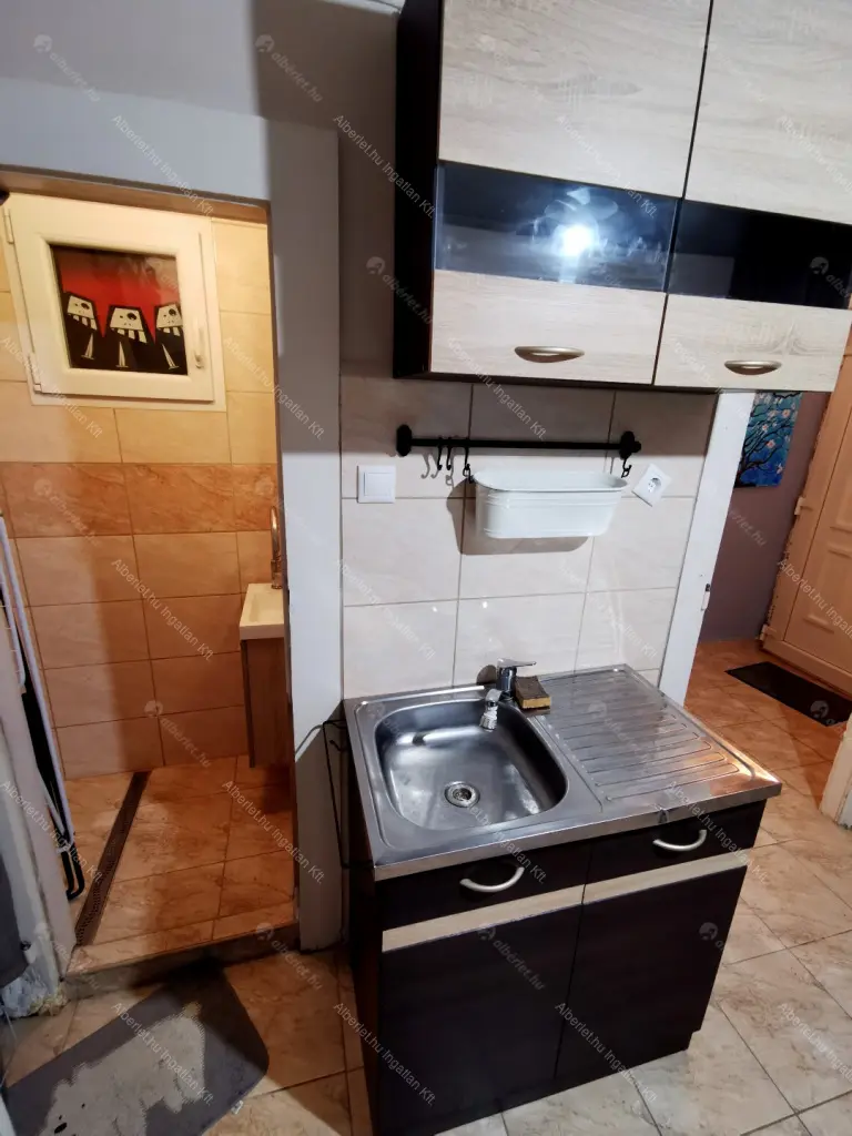 Kiadó albérlet 180000 Ft/hó áron: Budapest, XIII. kerület  Kárpát utca. Mérete: 35 nm, 1 szobás | Alberlet.hu - 6707243