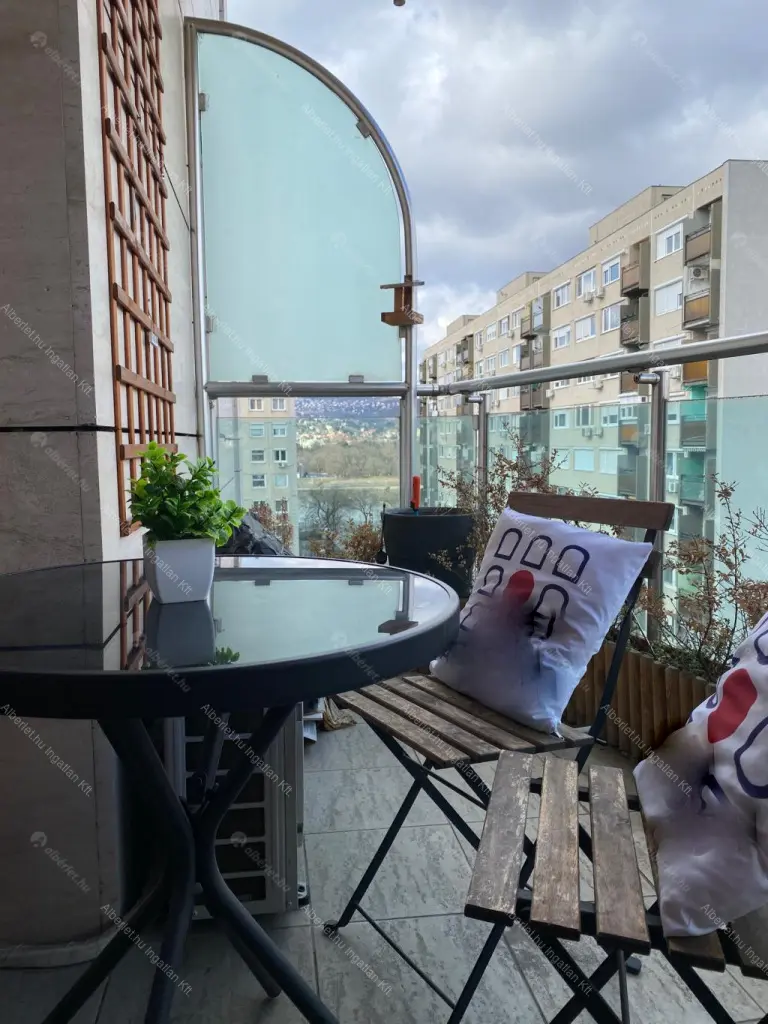 Kiadó albérlet 280000 Ft/hó áron: Budapest, XIII. kerület  Kárpát utca. Mérete: 45 nm, 2 szobás | Alberlet.hu - 6663455