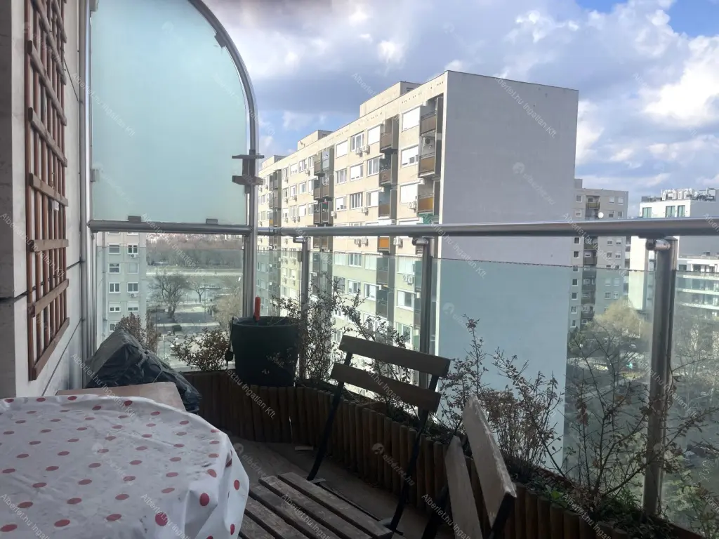 Kiadó albérlet 265000 Ft/hó áron: Budapest, XIII. kerület  Kárpát utca. Mérete: 45 nm, 2 szobás | Alberlet.hu - 6674881