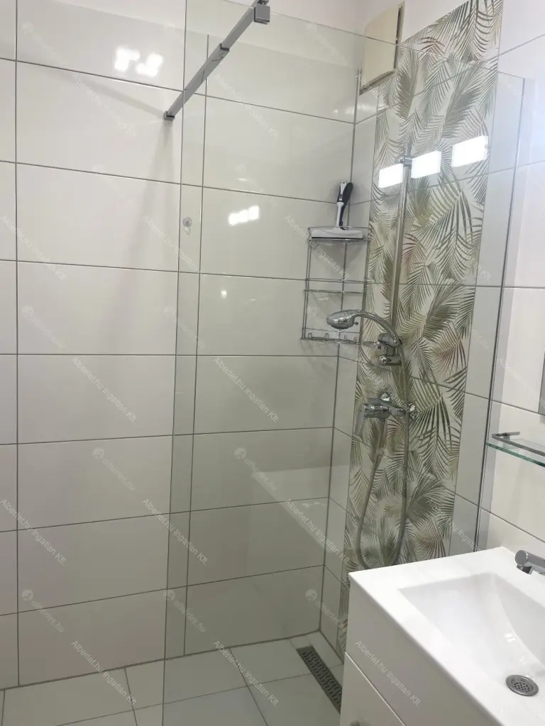 Kiadó albérlet 265000 Ft/hó áron: Budapest, XIII. kerület  Kárpát utca. Mérete: 45 nm, 2 szobás | Alberlet.hu - 6674889