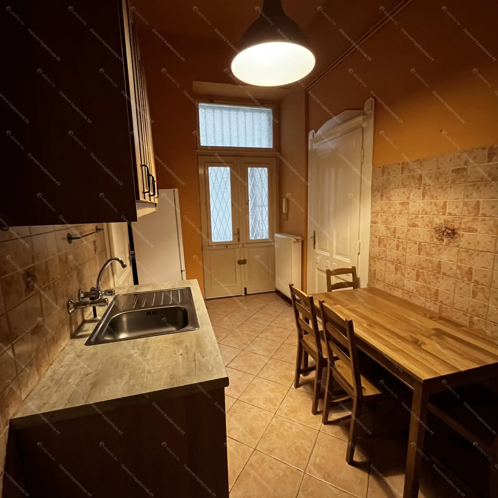 Kiadó albérlet 240000 Ft/hó áron: Budapest, XIII. kerület  Kárpát utca. Mérete: 54 nm, 2 szobás | Alberlet.hu - 6189035