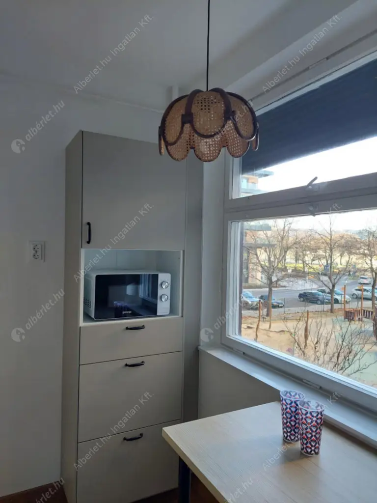 Kiadó albérlet 250000 Ft/hó áron: Budapest, XIII. kerület  Kárpát utca. Mérete: 54 nm, 2 szobás | Alberlet.hu - 6630384