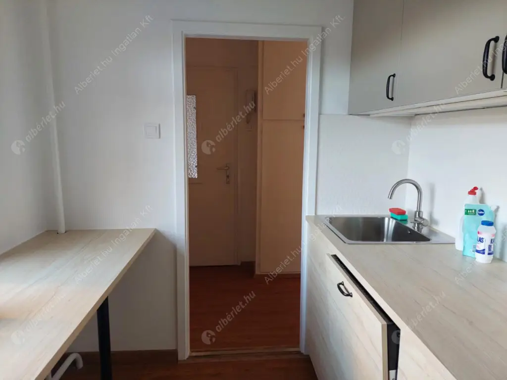 Kiadó albérlet 250000 Ft/hó áron: Budapest, XIII. kerület  Kárpát utca. Mérete: 54 nm, 2 szobás | Alberlet.hu - 6630386