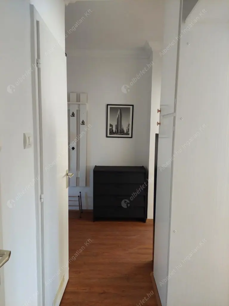 Kiadó albérlet 250000 Ft/hó áron: Budapest, XIII. kerület  Kárpát utca. Mérete: 54 nm, 2 szobás | Alberlet.hu - 6630399