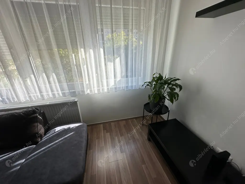 Kiadó albérlet 350000 Ft/hó áron: Budapest, XIII. kerület  Kárpát utca. Mérete: 68 nm, 3 szobás | Alberlet.hu - 6603560