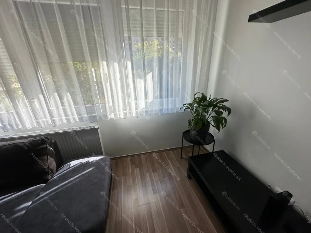 Kiadó albérlet 350000 Ft/hó áron: Budapest, XIII. kerület  Kárpát utca. Mérete: 68 nm, 3 szobás | Alberlet.hu - 6681579