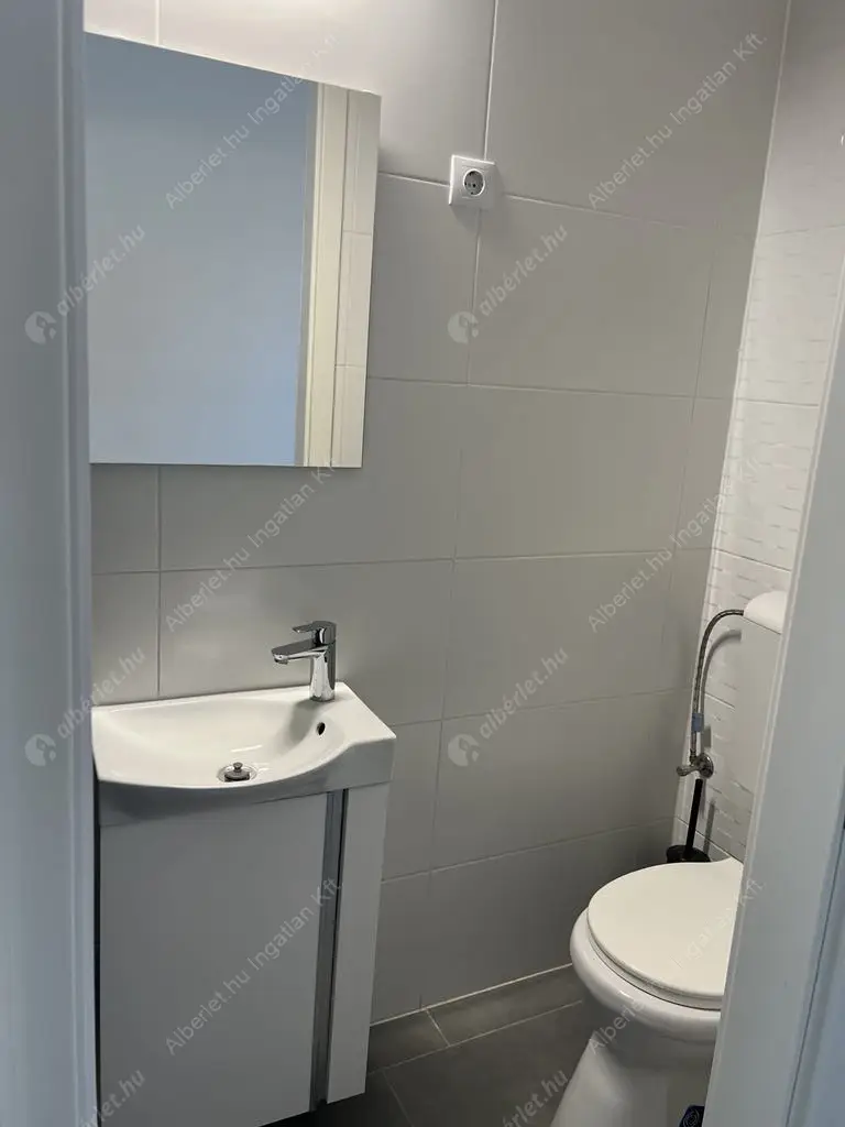 Kiadó albérlet 190000 Ft/hó áron: Budapest, XIII. kerület  Kassák Lajos utca. Mérete: 27 nm, 1 szobás | Alberlet.hu - 6515852