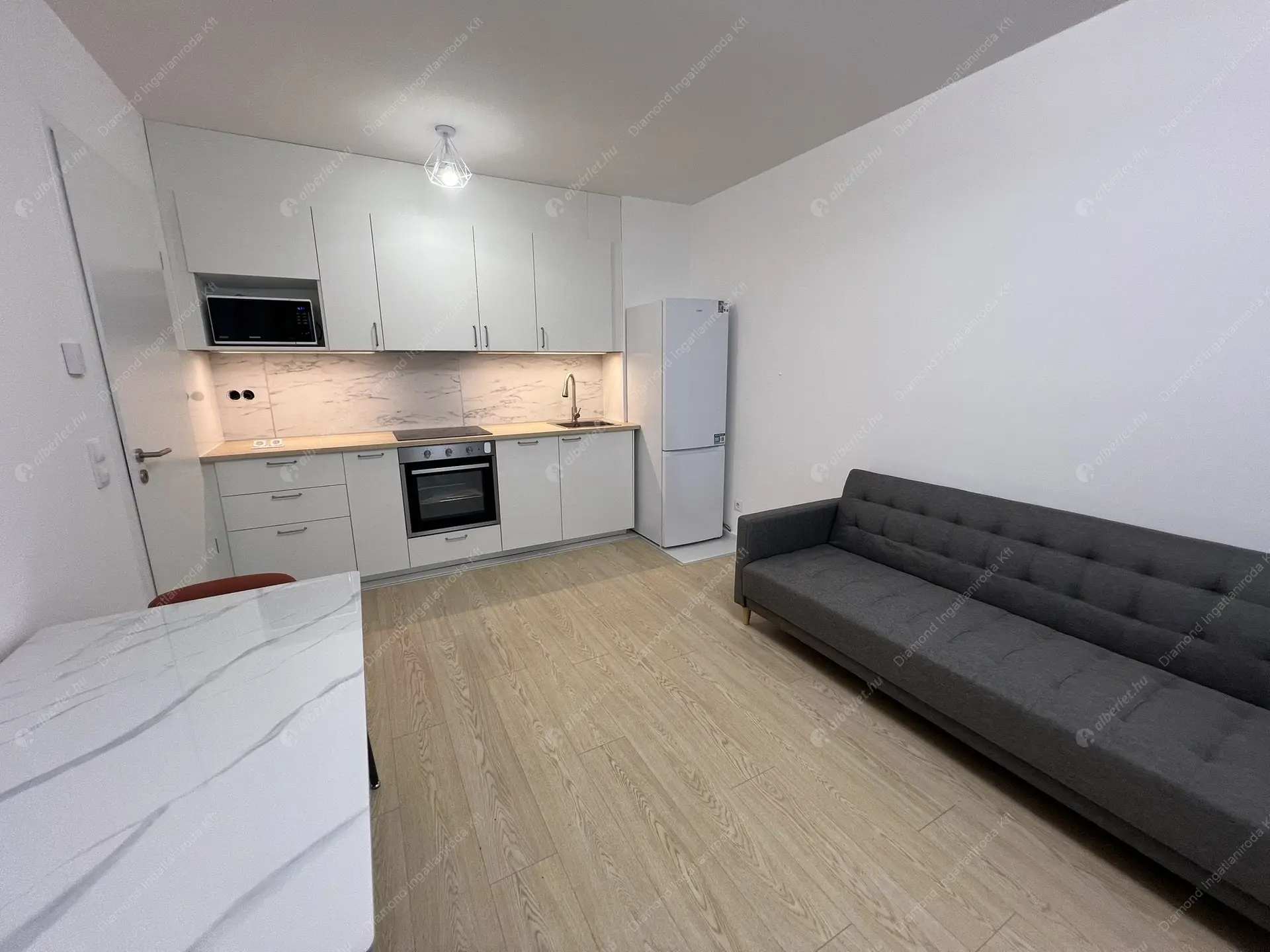 Kiadó albérlet 291000 Ft/hó áron: Budapest, XIII. kerület  Kassák Lajos utca. Mérete: 38 nm, 1 szobás | Alberlet.hu - 6443054