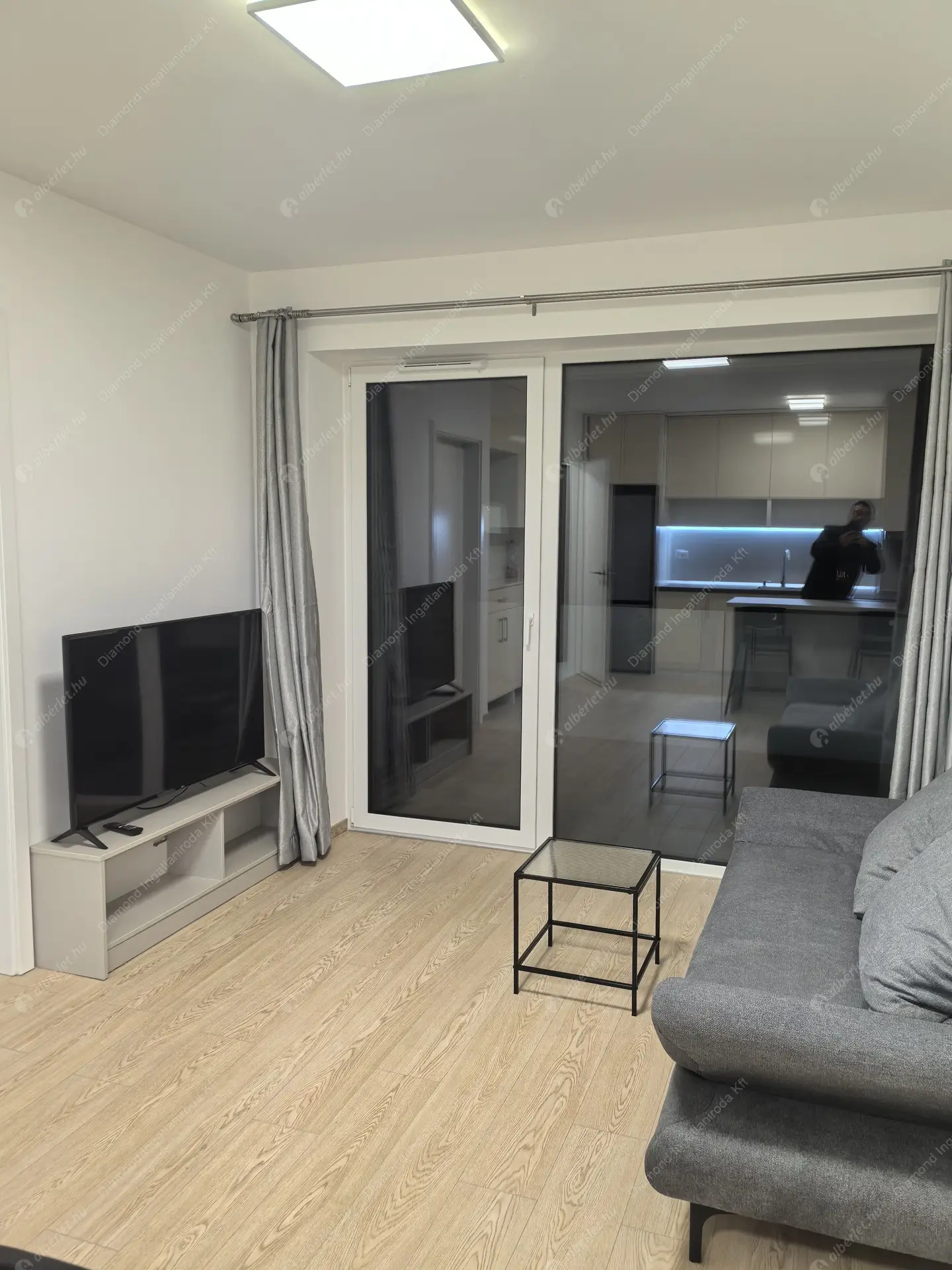 Kiadó albérlet 291000 Ft/hó áron: Budapest, XIII. kerület  Kassák Lajos utca. Mérete: 40 nm, 1 szobás | Alberlet.hu - 6443063