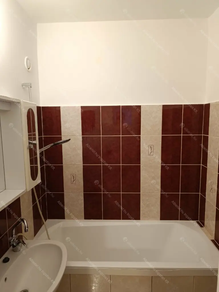 Kiadó albérlet 280000 Ft/hó áron: Budapest, XIII. kerület  Kassák Lajos utca. Mérete: 54 nm, 2 szobás | Alberlet.hu - 6658182