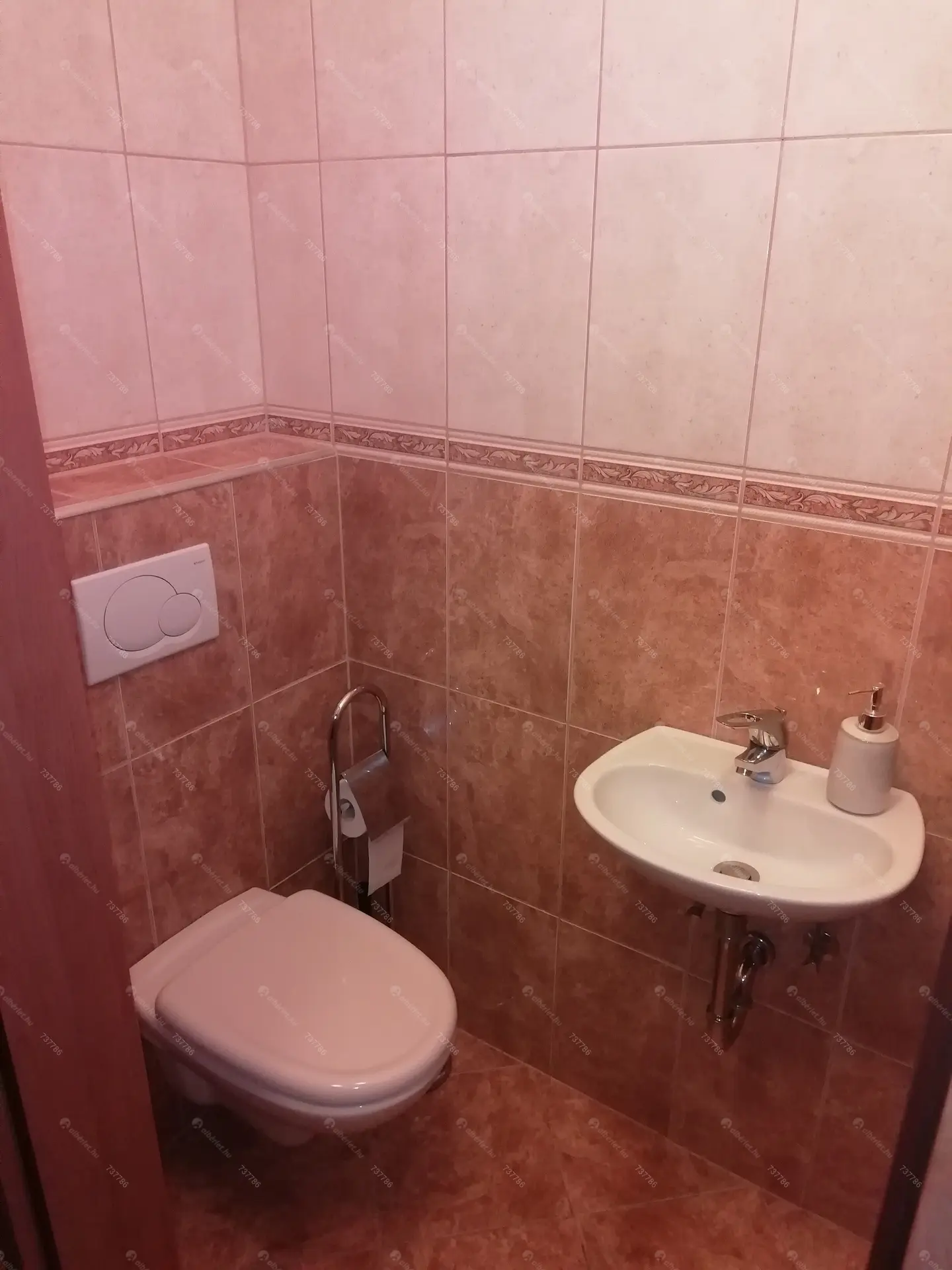 Kiadó albérlet 290000 Ft/hó áron: Budapest, XIII. kerület  Kassák Lajos utca. Mérete: 55 nm, 1 szobás | Alberlet.hu - 6125929