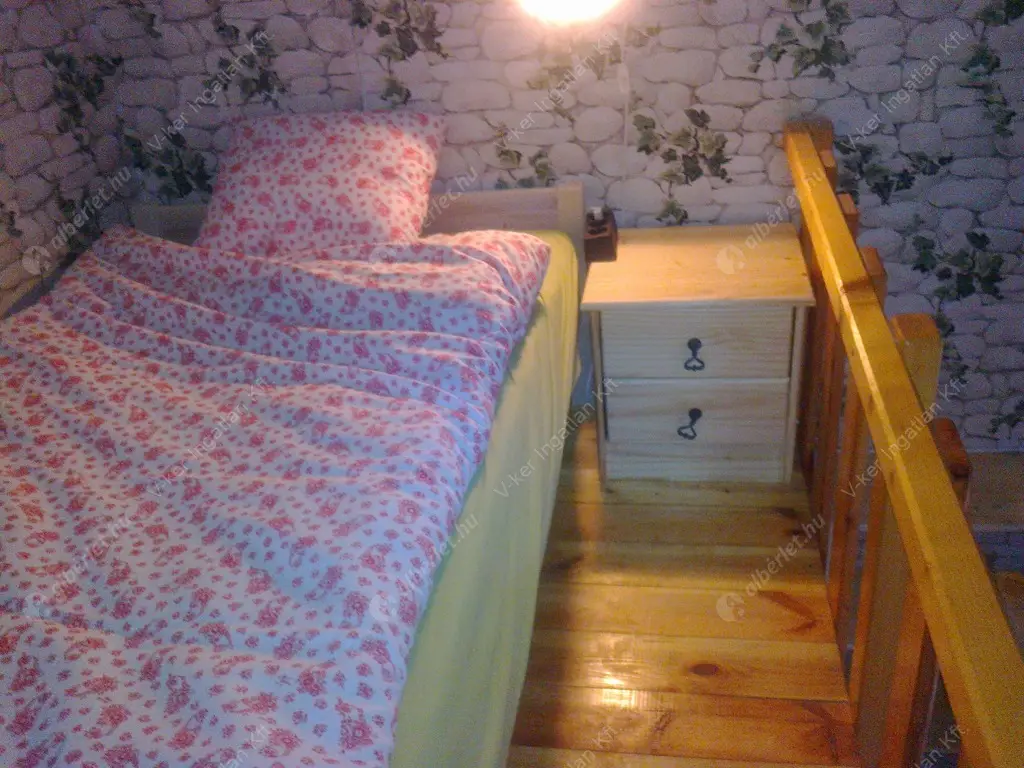 Kiadó albérlet 385000 Ft/hó áron: Budapest, XIII. kerület  Kassák Lajos utca. Mérete: 84 nm, 2 szobás | Alberlet.hu - 6555668