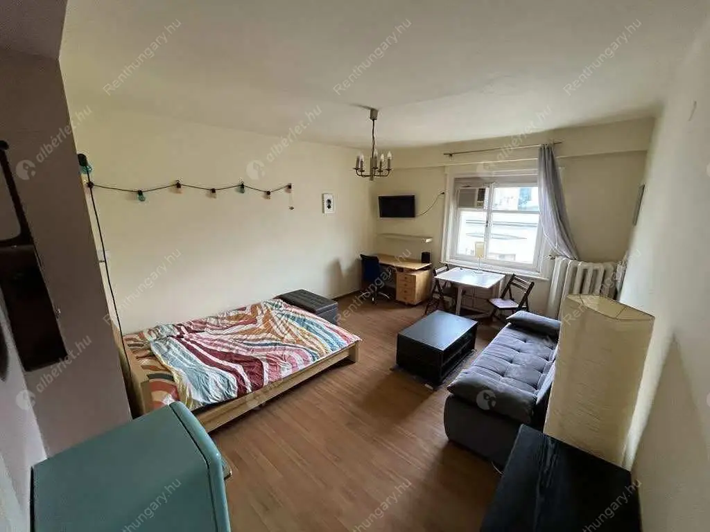 Kiadó albérlet 180000 Ft/hó áron: Budapest, XIII. kerület  Katona József utca. Mérete: 27 nm, 1 szobás | Alberlet.hu - 6571718