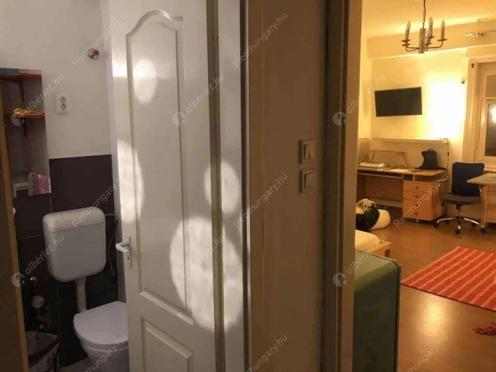 Kiadó albérlet 180000 Ft/hó áron: Budapest, XIII. kerület  Katona József utca. Mérete: 27 nm, 1 szobás | Alberlet.hu - 6571727