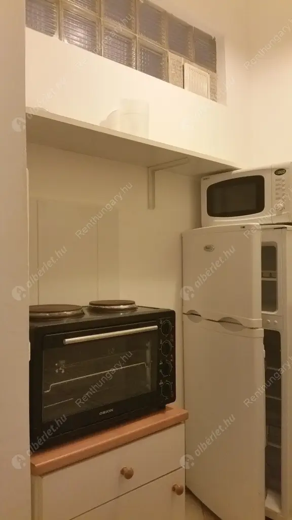 Kiadó albérlet 180000 Ft/hó áron: Budapest, XIII. kerület  Katona József utca. Mérete: 27 nm, 1 szobás | Alberlet.hu - 6571730