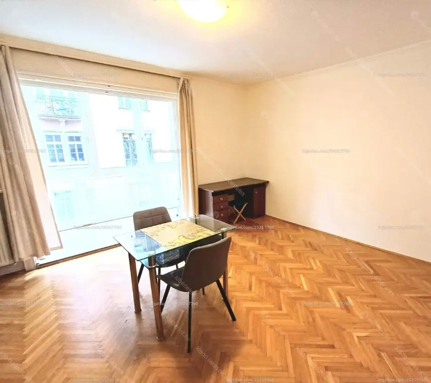 Kiadó albérlet 180000 Ft/hó áron: Budapest, XIII. kerület  Katona József utca. Mérete: 36 nm, 1 szobás | Alberlet.hu - 6649096