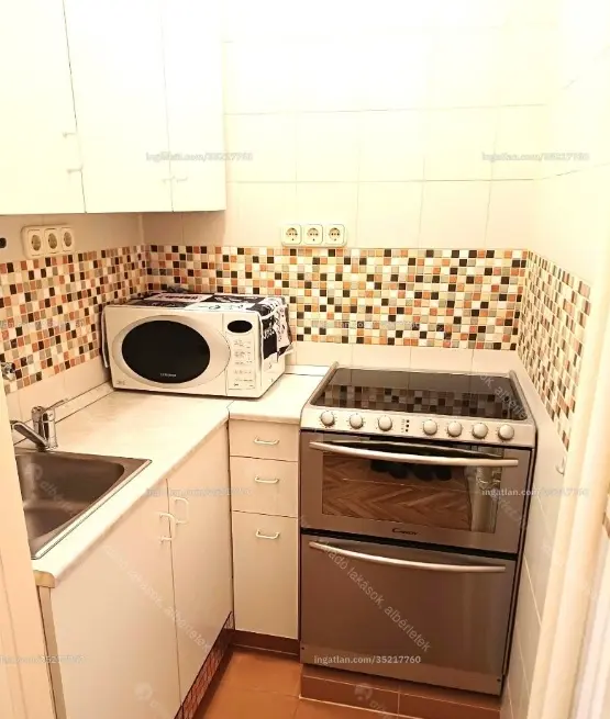 Kiadó albérlet 180000 Ft/hó áron: Budapest, XIII. kerület  Katona József utca. Mérete: 36 nm, 1 szobás | Alberlet.hu - 6649097