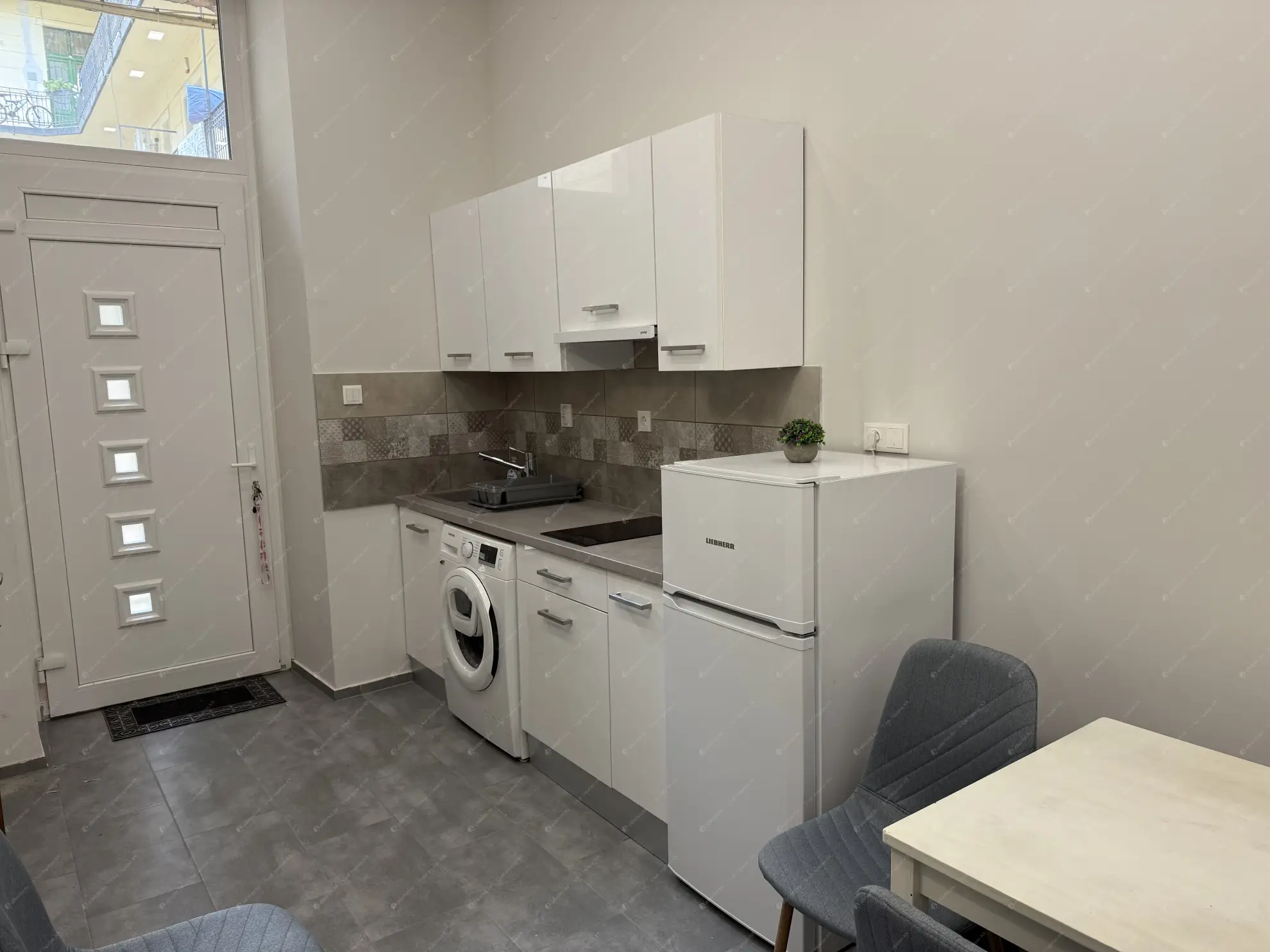 Kiadó albérlet 250000 Ft/hó áron: Budapest, XIII. kerület  Katona József utca. Mérete: 47 nm, 1 szobás | Alberlet.hu - 6558270