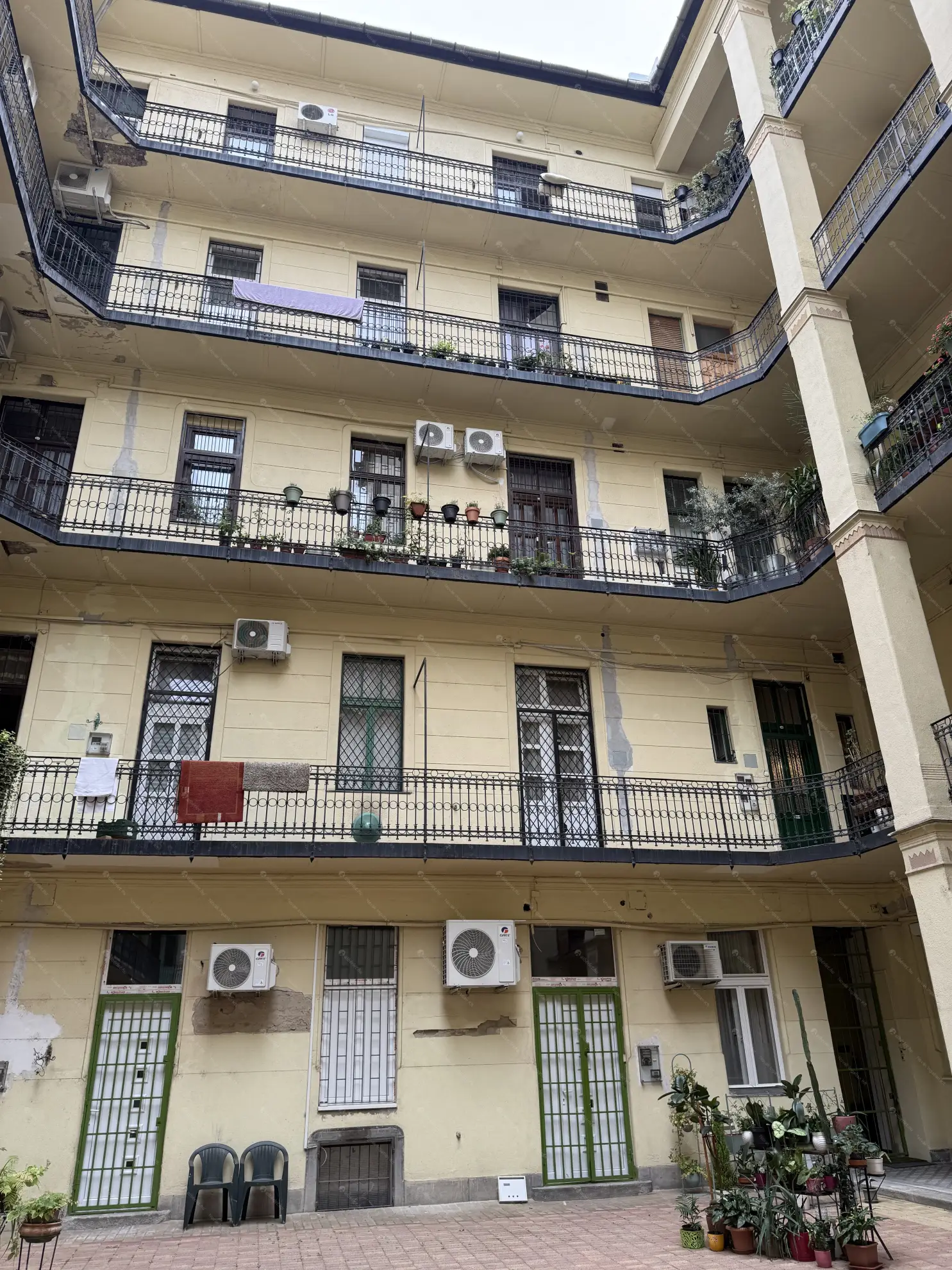 Kiadó albérlet 230000 Ft/hó áron: Budapest, XIII. kerület  Katona József utca. Mérete: 47 nm, 1 szobás | Alberlet.hu - 6574328