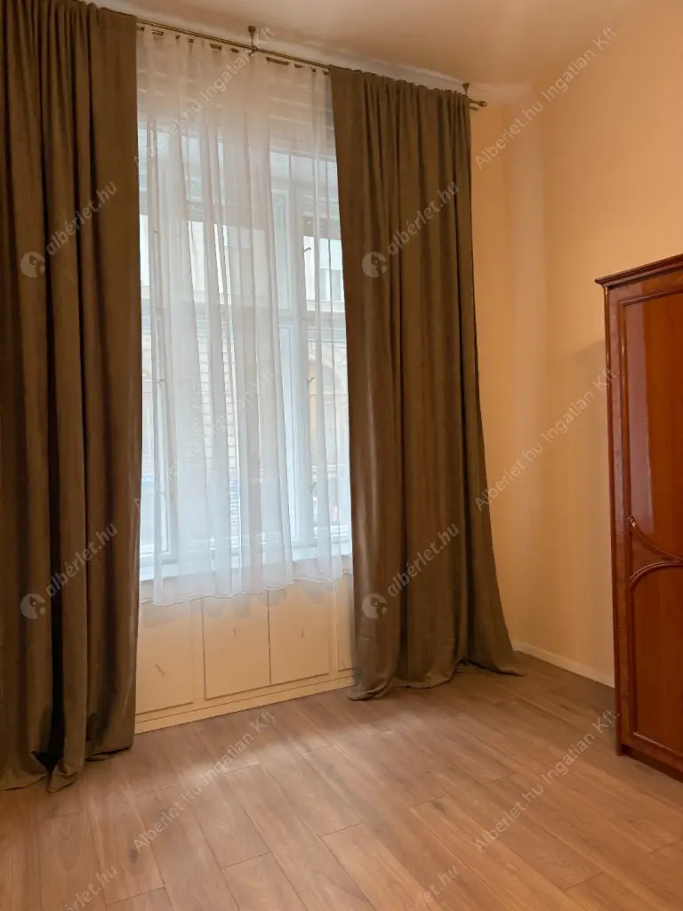 Kiadó albérlet 320000 Ft/hó áron: Budapest, XIII. kerület  Katona József utca. Mérete: 62 nm, 2 szobás | Alberlet.hu - 6563893