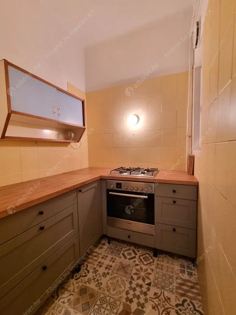 Kiadó albérlet 229000 Ft/hó áron: Budapest, XIII. kerület  Katona József utca. Mérete: 65 nm, 2 szobás | Alberlet.hu - 6616743