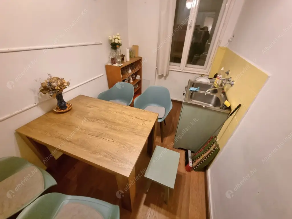 Kiadó albérlet 229000 Ft/hó áron: Budapest, XIII. kerület  Katona József utca. Mérete: 65 nm, 2 szobás | Alberlet.hu - 6616754