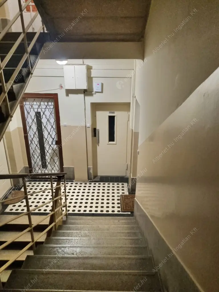 Kiadó albérlet 229000 Ft/hó áron: Budapest, XIII. kerület  Katona József utca. Mérete: 65 nm, 2 szobás | Alberlet.hu - 6616755