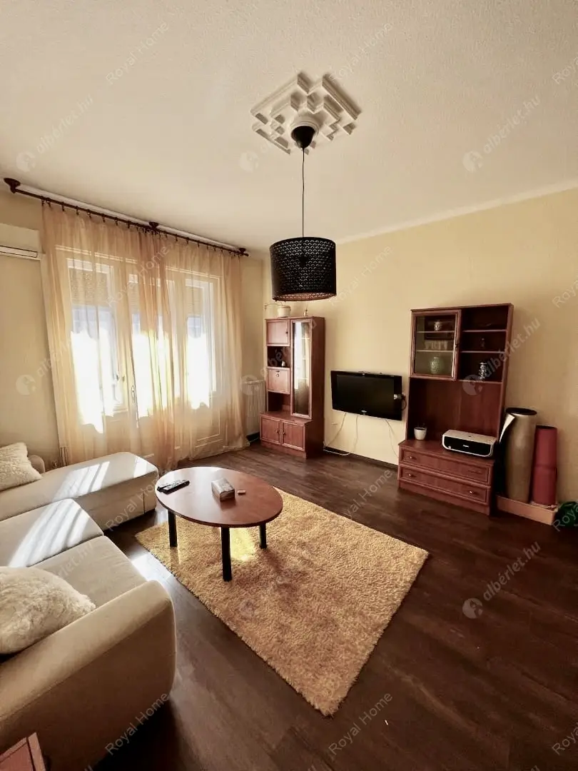 Kiadó albérlet 280000 Ft/hó áron: Budapest, XIII. kerület  Katona József utca. Mérete: 65 nm, 3 szobás | Alberlet.hu - 6588563